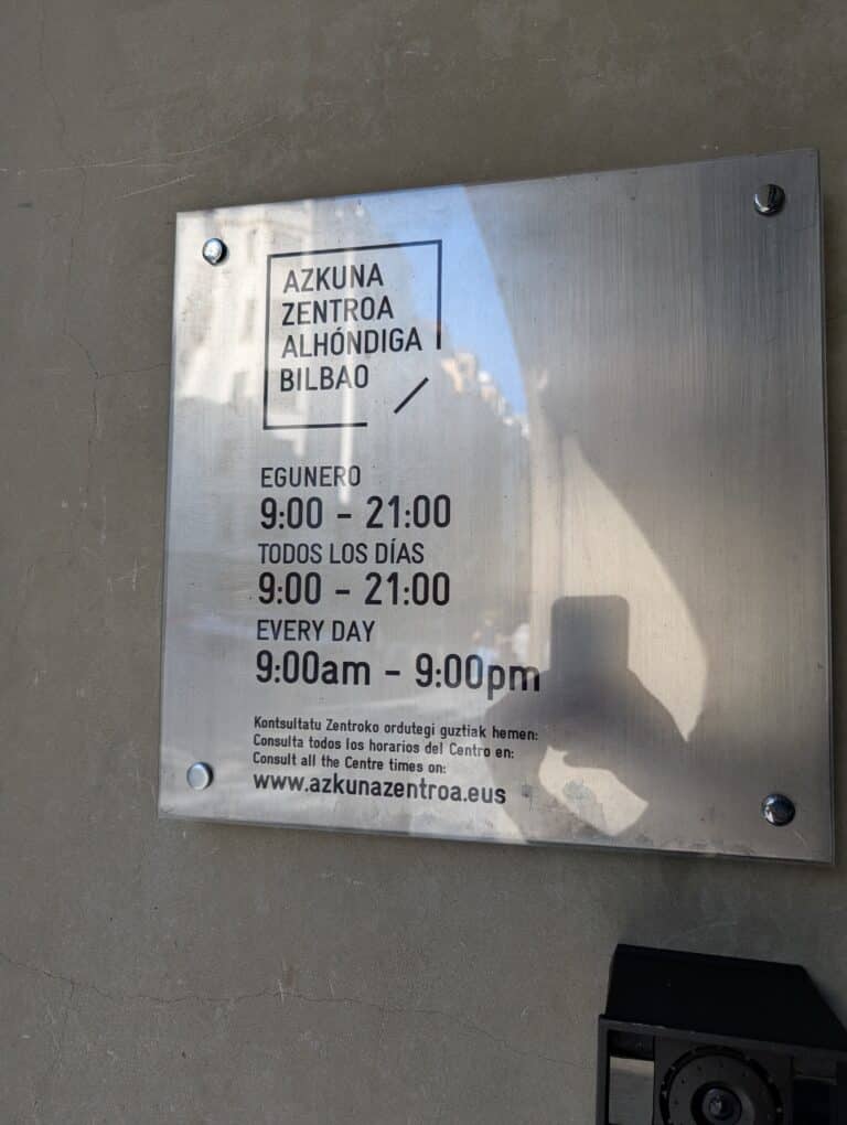 Azkuna zentroa Alhondiga horario