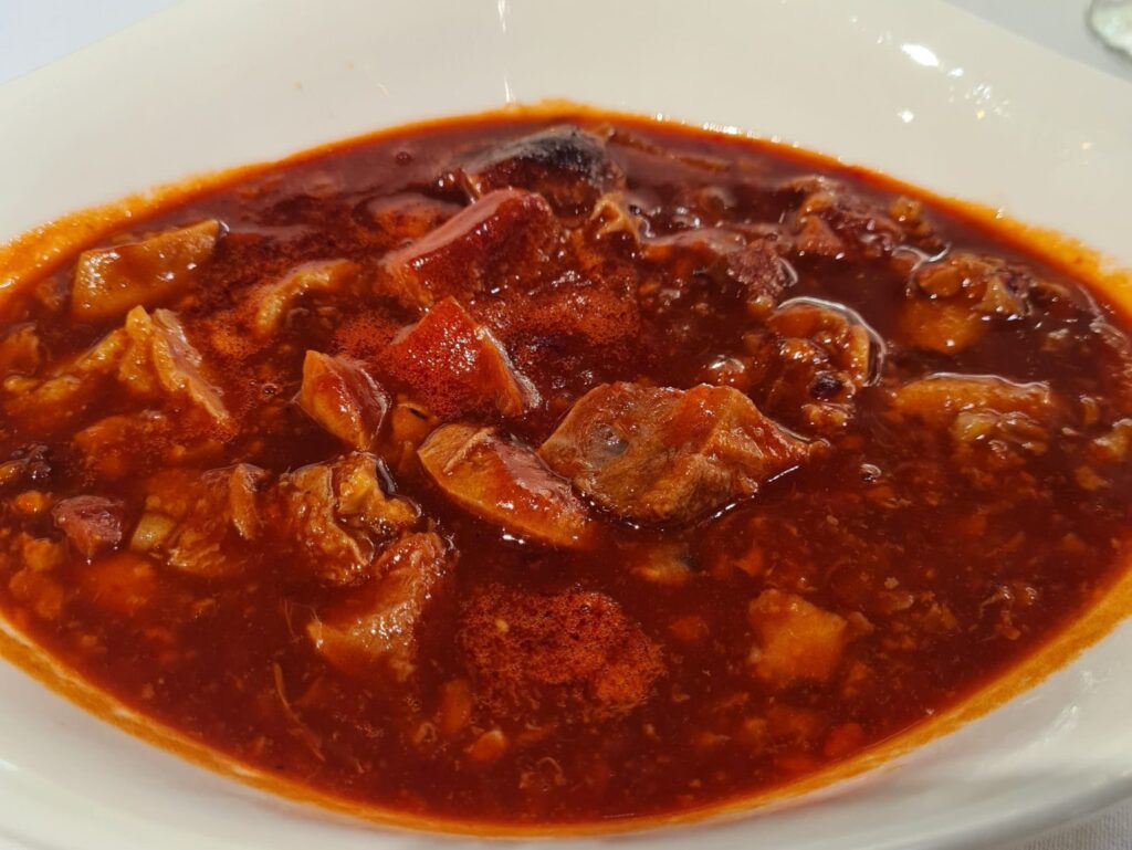 Donde comer en Bilbao 4 Callos con salsa
