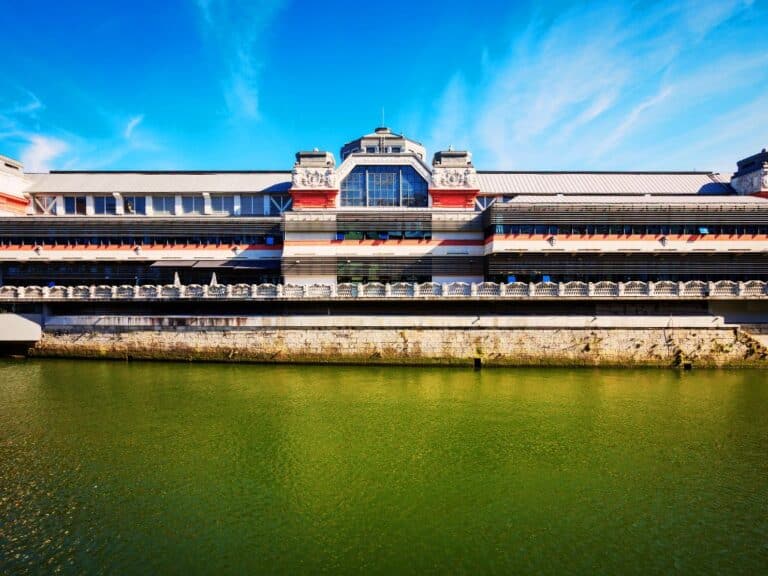 Fachada mercado de la Ribera