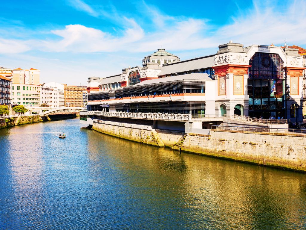 Mercado de la Ribera de Bilbao: historia, ambiente y sabores únicos 2 Mercado de la Ribera